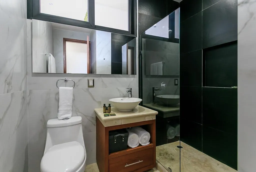 Menesse-2Bedrooms-Perfectspot Steps To The Ocean Mexico